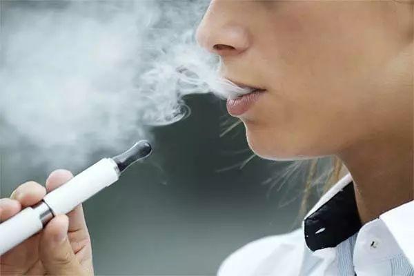 315晚會(huì)點(diǎn)名電子煙怎么回事 電子煙有什么危害