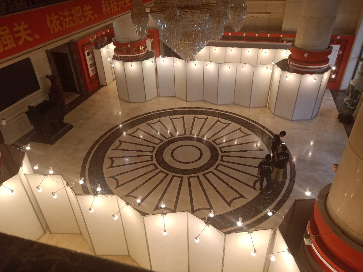 南寧攝影展板租賃，藝術作品展板出租多少錢？