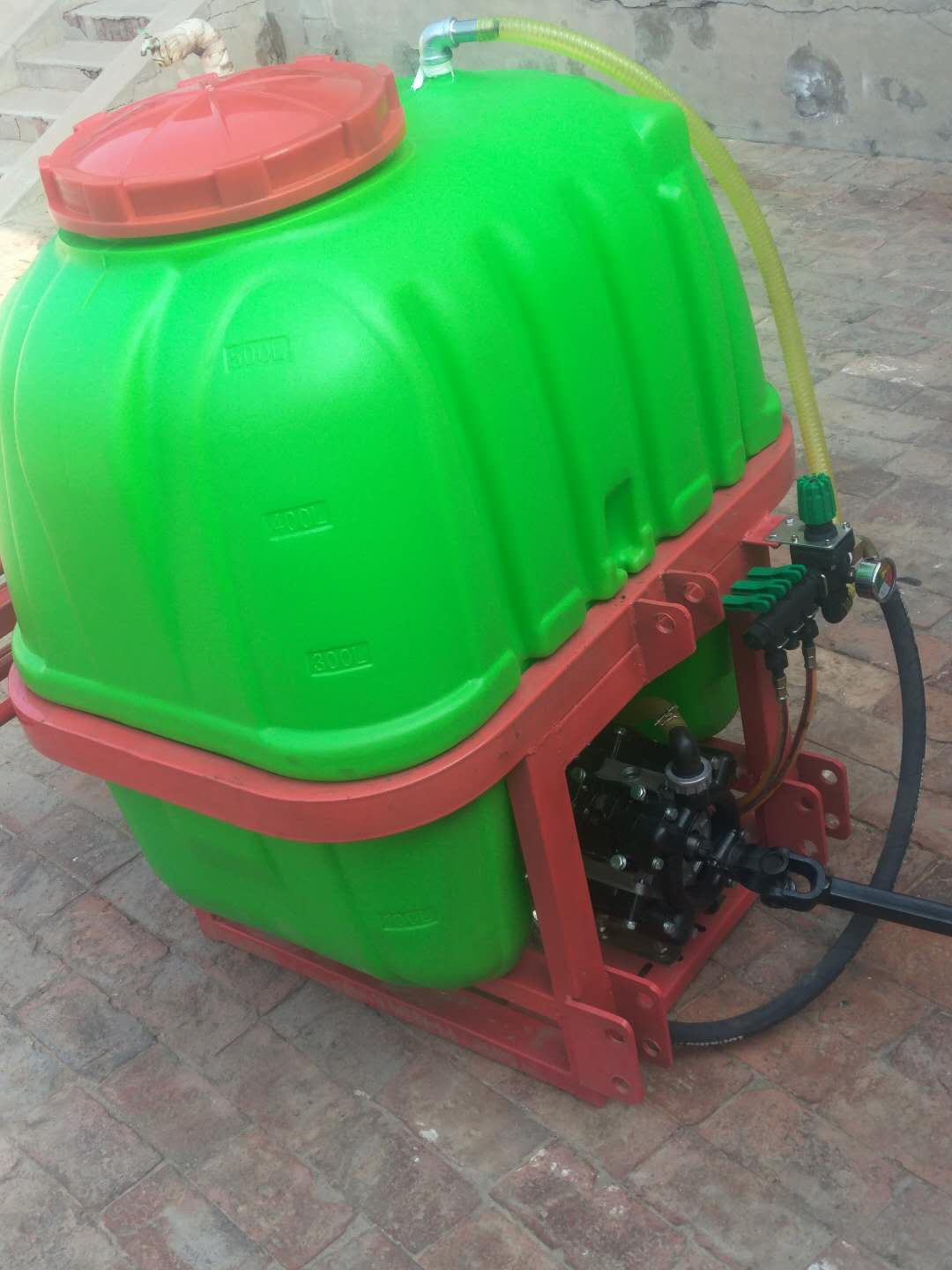 農(nóng)用大容量高效打藥機(jī) 拖拉機(jī)后懸掛農(nóng)藥噴霧器
